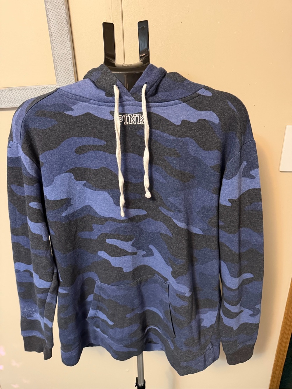 Victoria's Secret PINK Blue Camo Sherpa Lined Campus Pullover Hoodie M